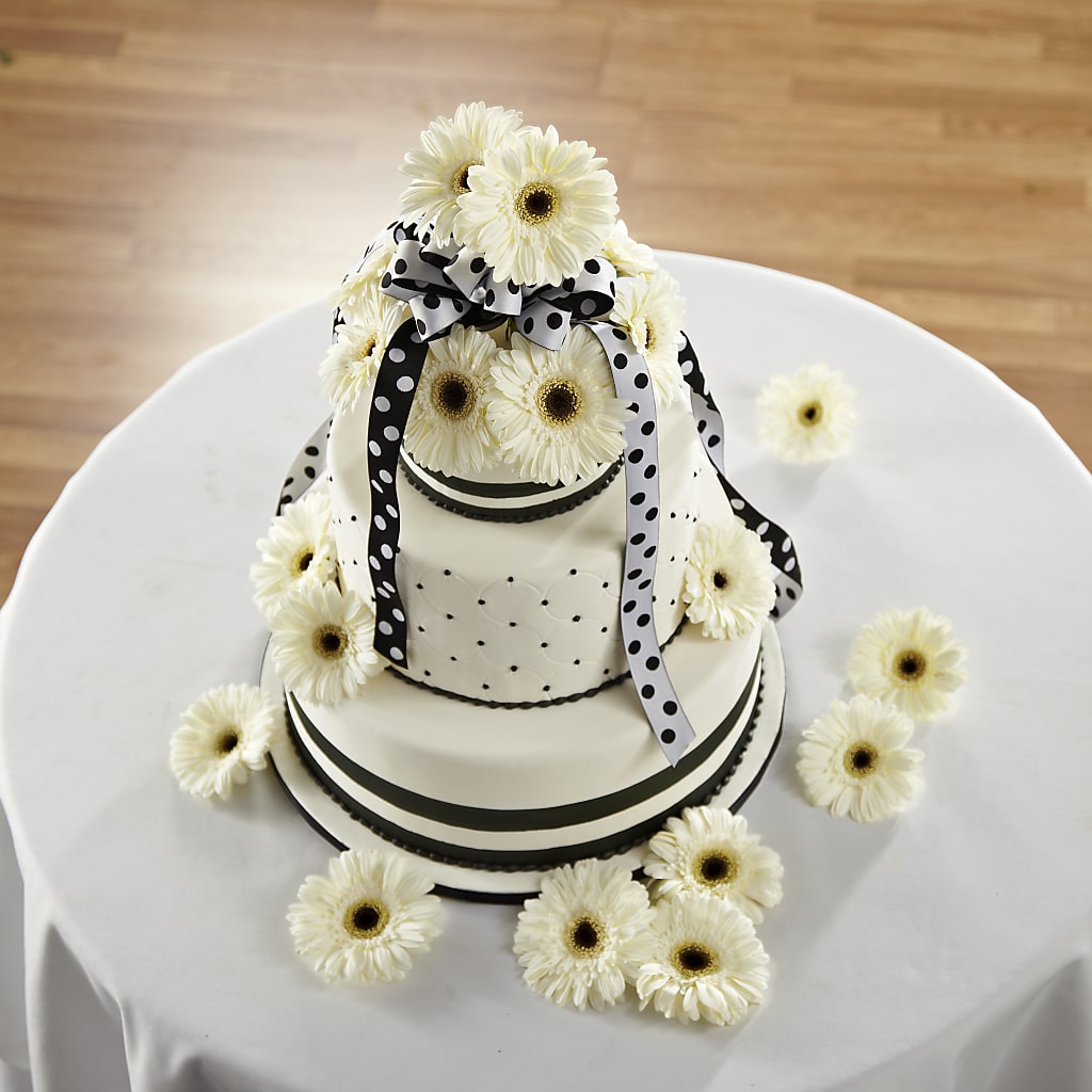 Simple Sophistication Cake Décor – Gathered Blooms By Emily, Fairburn GA