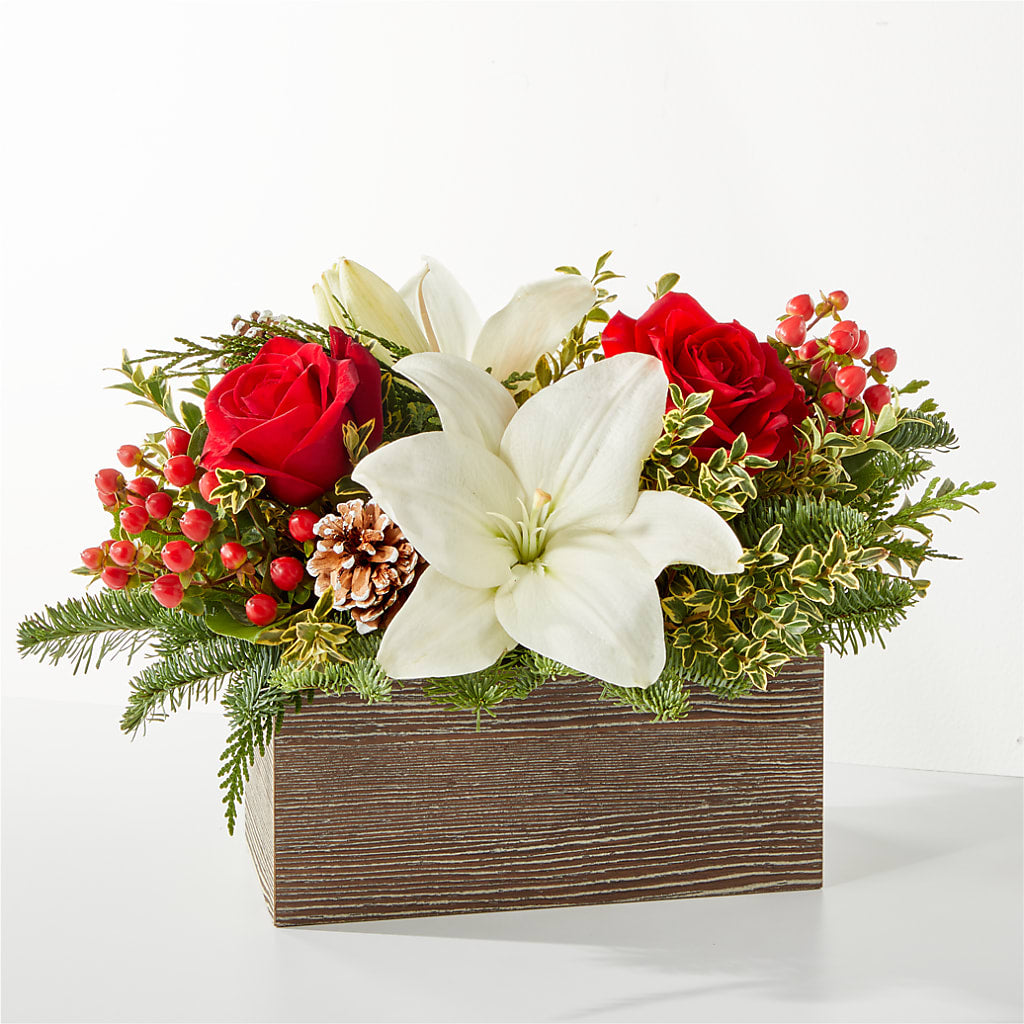 Snowy Wonderland Bouquet –  Gathered Blooms By Emily, Fairburn GA