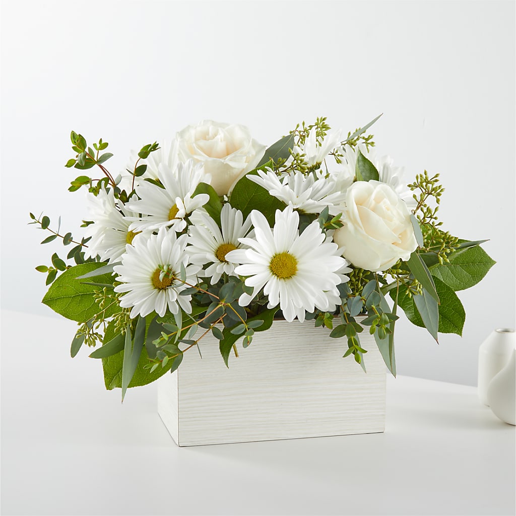 Fresh Linen Box Bouquet –  Gathered Blooms By Emily, Fairburn GA