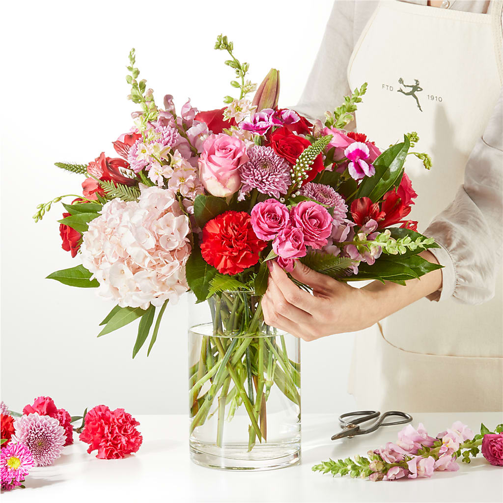 Swooning Over You - A Luxury Florist Original –  Gathered Blooms By Emily, Fairburn GA
