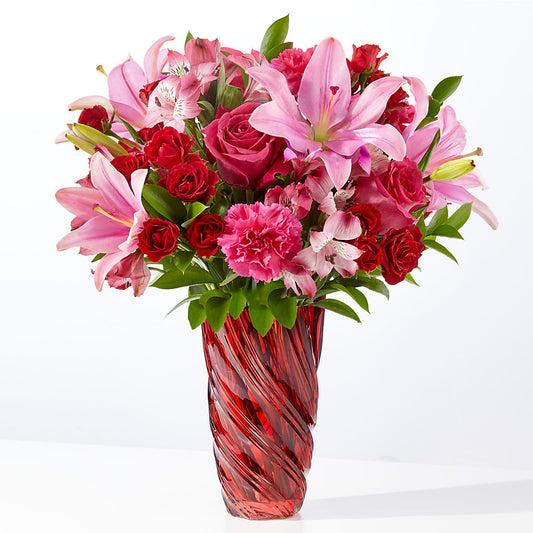 In Love Bouquet with Luxe Swirl Vase –  Gathered Blooms By Emily, Fairburn GA