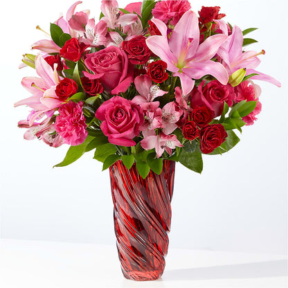 In Love Bouquet with Luxe Swirl Vase –  Gathered Blooms By Emily, Fairburn GA
