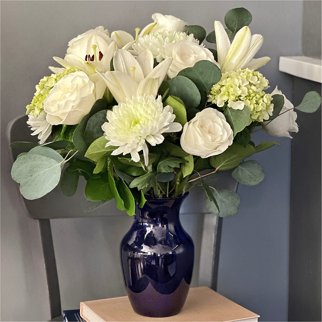 Snowy Dreams Bouquet –  Gathered Blooms By Emily, Fairburn GA