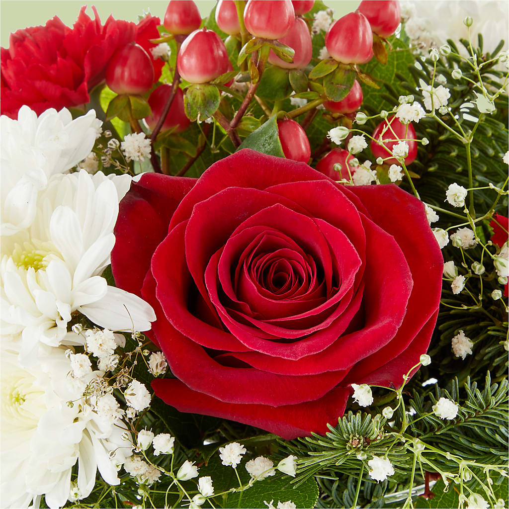 Chance of Flurries Bouquet –  Gathered Blooms By Emily, Fairburn GA