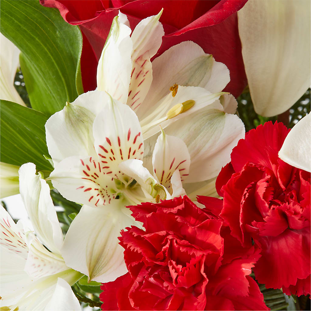 Holiday Season Bouquet –  Gathered Blooms By Emily, Fairburn GA
