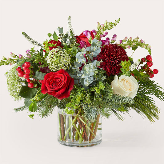Cranberry Fizz Bouquet –  Gathered Blooms By Emily, Fairburn GA