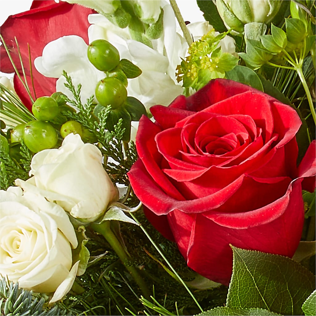 Deck the Halls Bouquet –  Gathered Blooms By Emily, Fairburn GA